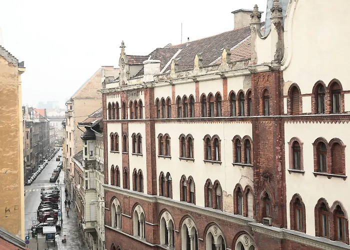 Maverick Central Market Budapest