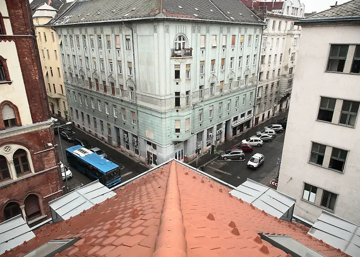 Maverick Central Market Budapest